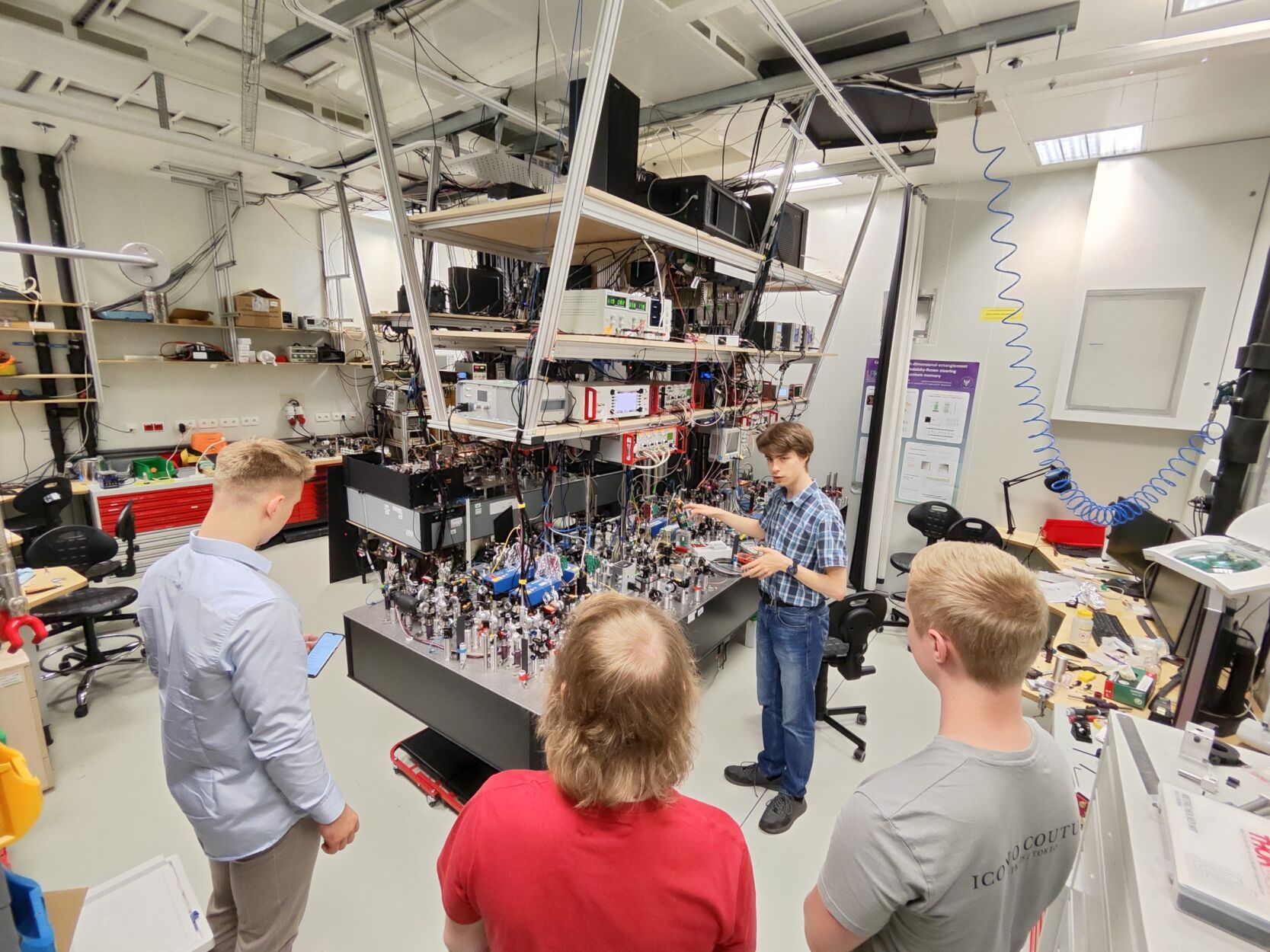 Cooperation of optics students across the 4EU+ universities cover